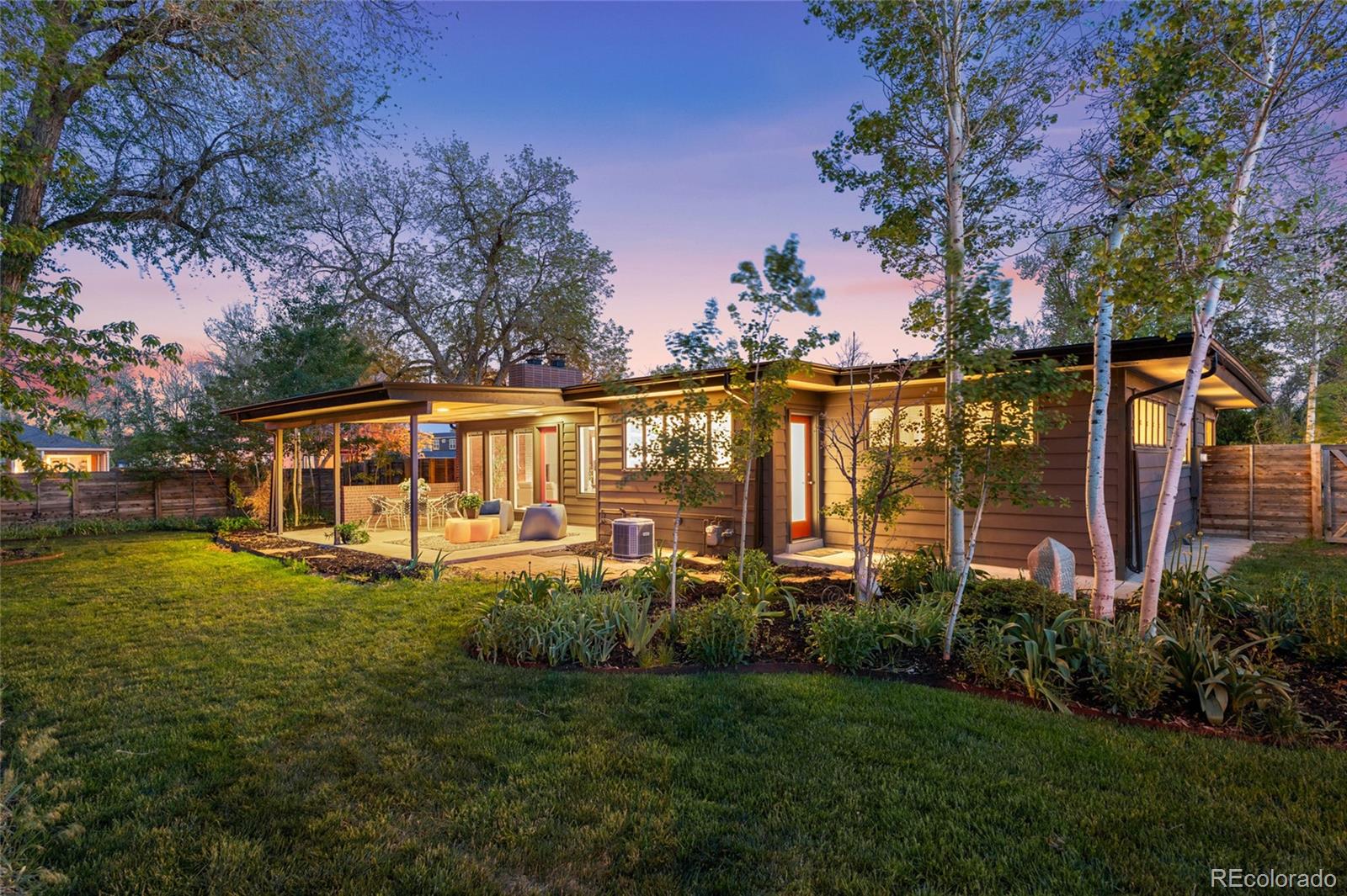 MLS Image #3 for 8955 e 19th avenue,aurora, Colorado