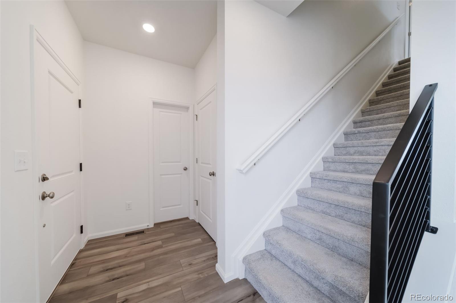 MLS Image #8 for 22103 e 38th place,aurora, Colorado
