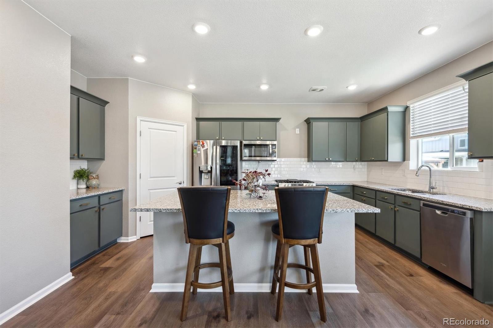 MLS Image #6 for 27130 e maple avenue,aurora, Colorado