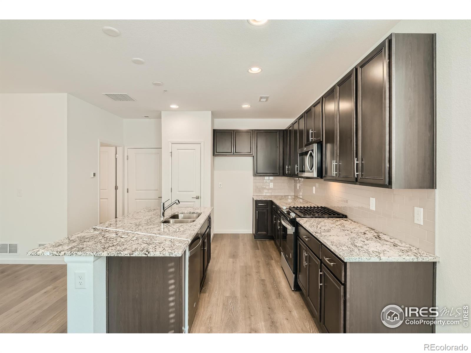 MLS Image #6 for 1910  rosen drive,fort collins, Colorado
