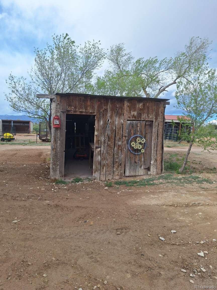 MLS Image #21 for 895  b street,penrose, Colorado
