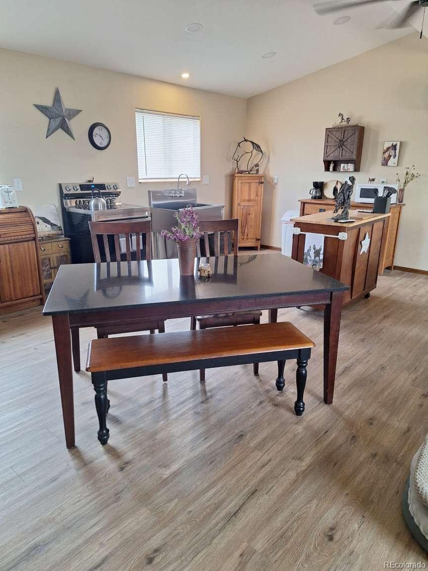 MLS Image #9 for 895  b street,penrose, Colorado