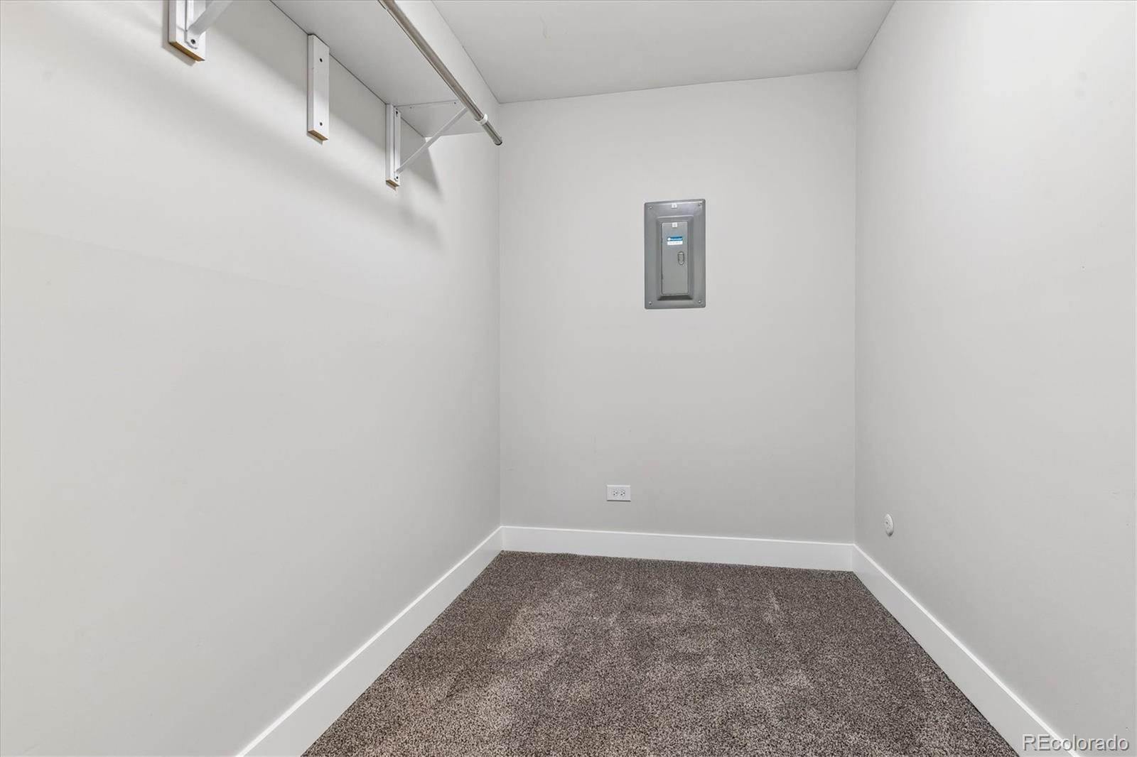 MLS Image #12 for 695 s alton way,denver, Colorado