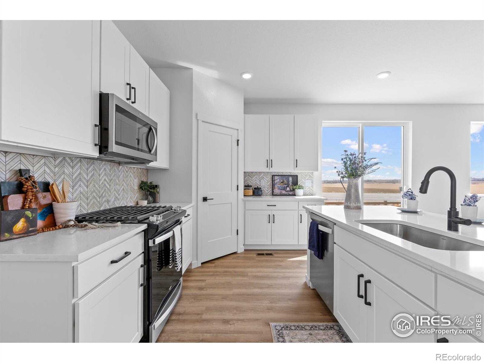 MLS Image #11 for 797  muturu road,johnstown, Colorado