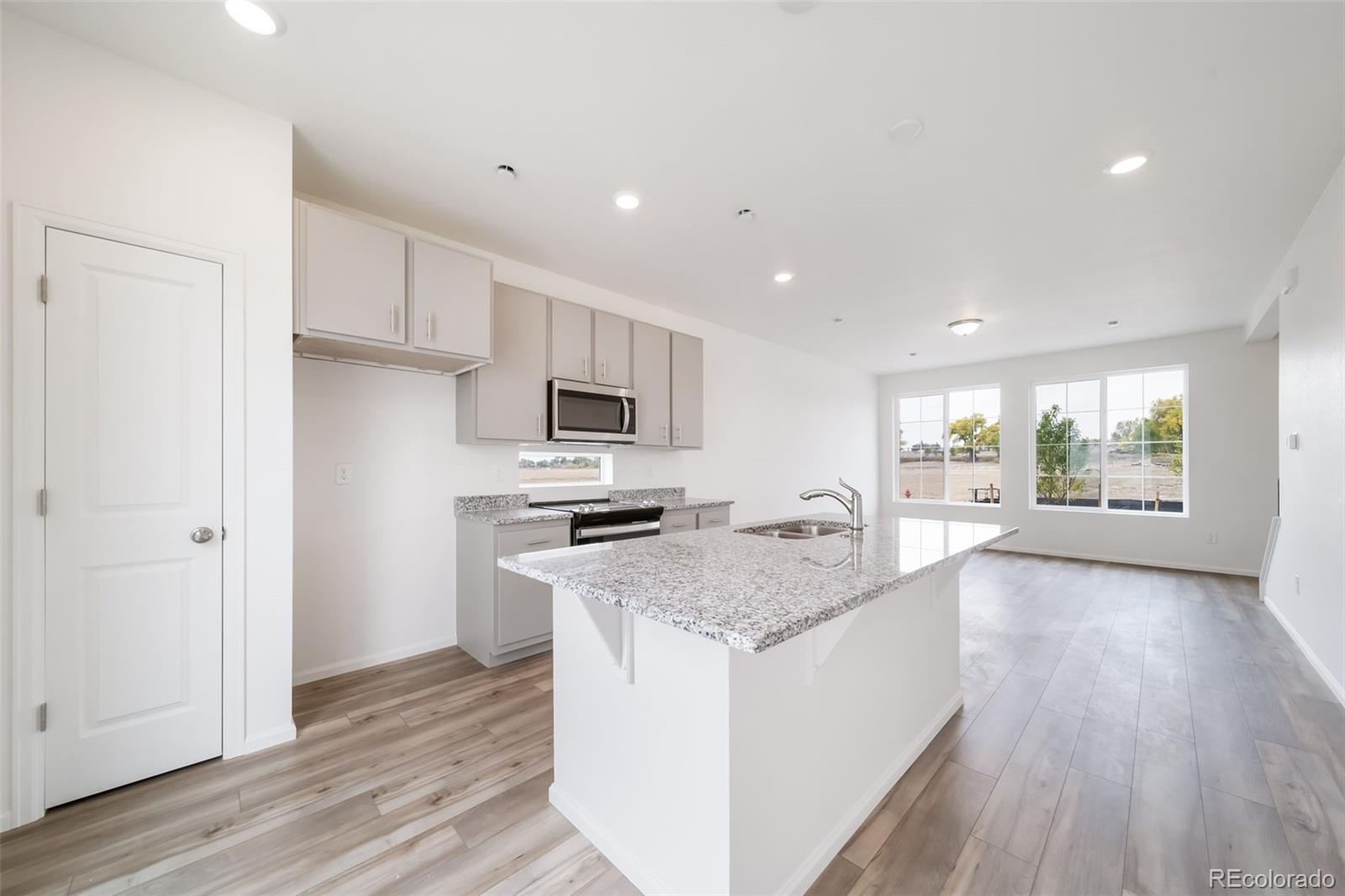 CMA Image for 22133 E 38th Place,Aurora, Colorado