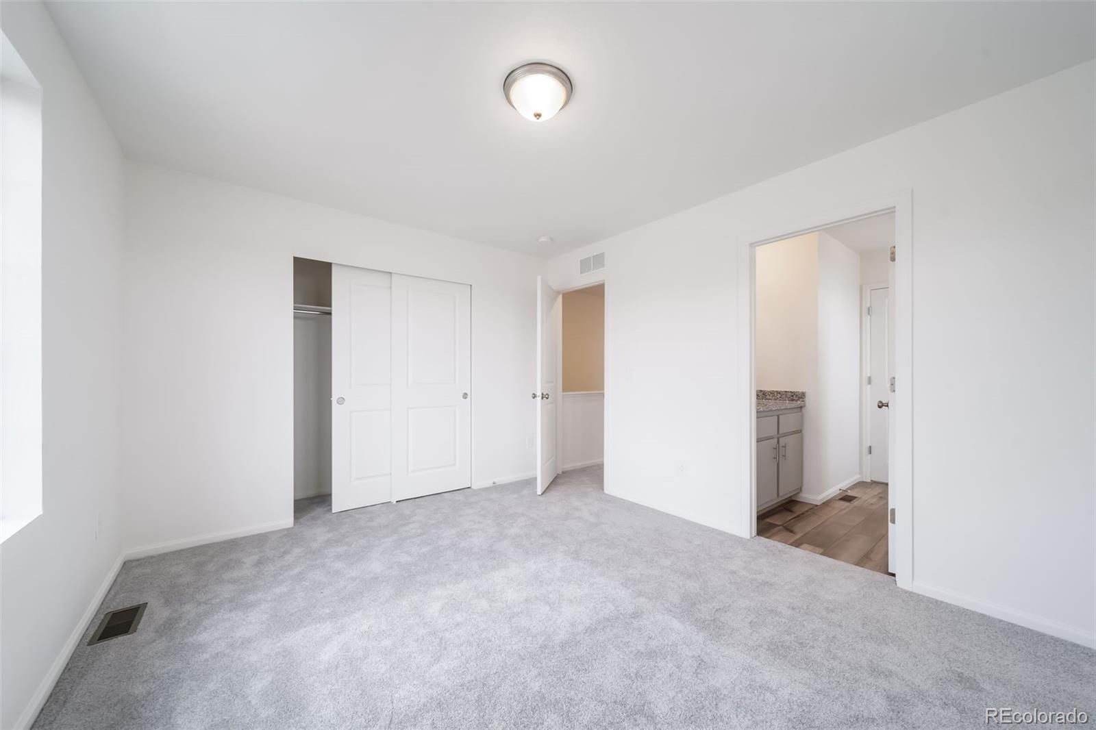 MLS Image #20 for 22133 e 38th place,aurora, Colorado