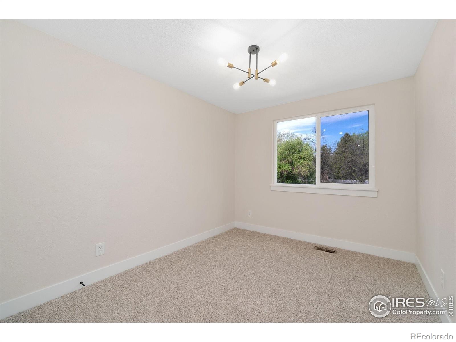 MLS Image #14 for 1134  lin mar drive,fort collins, Colorado