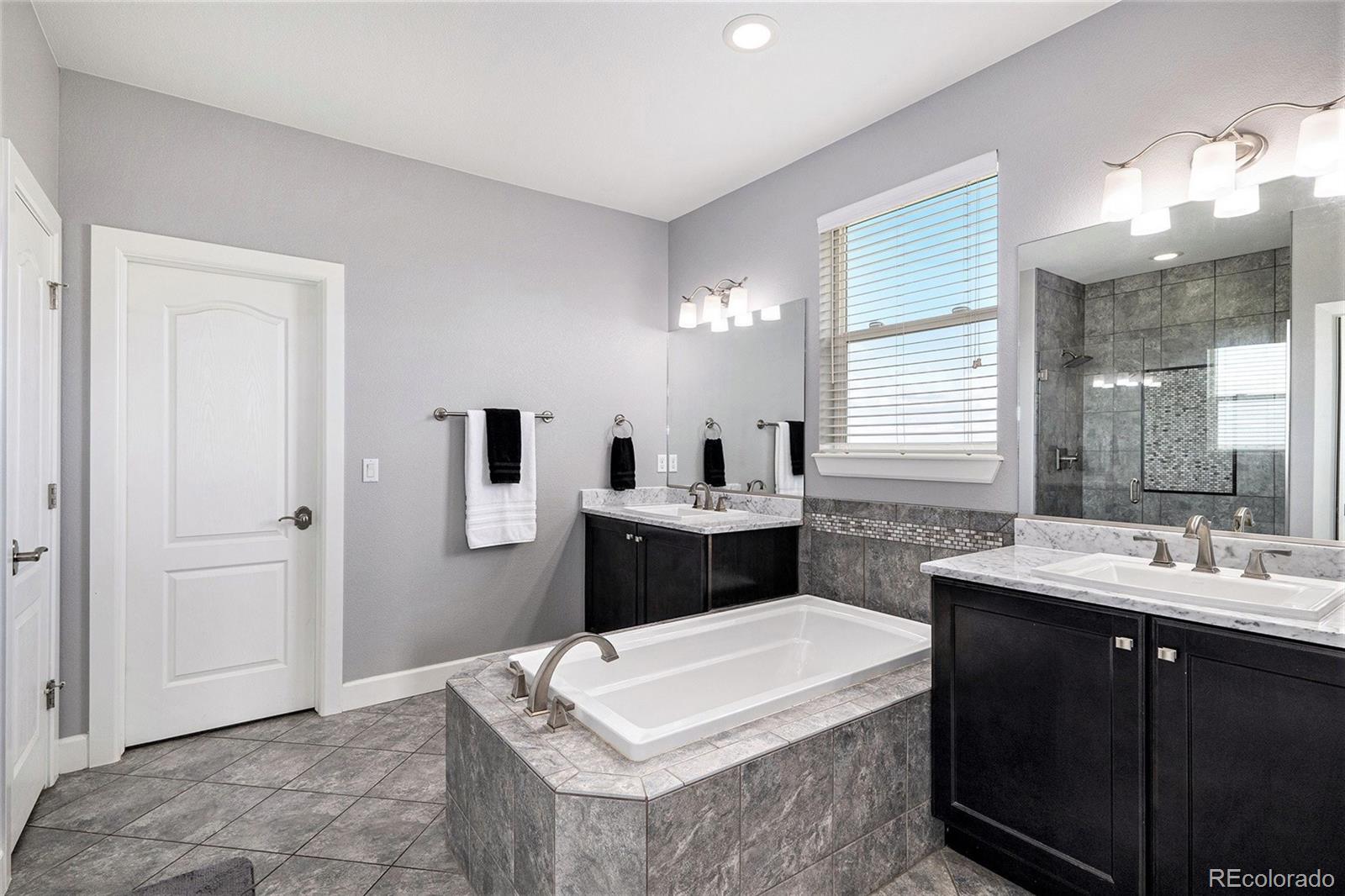 MLS Image #16 for 555  heritage trail,elizabeth, Colorado