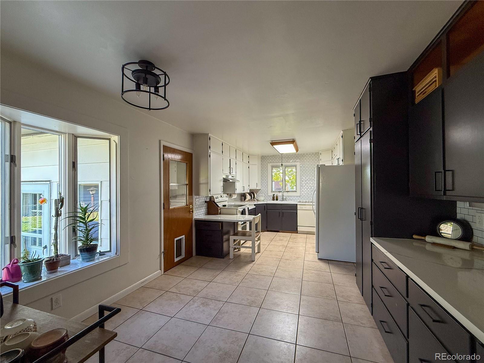 MLS Image #3 for 809 n 14th street,burlington, Colorado