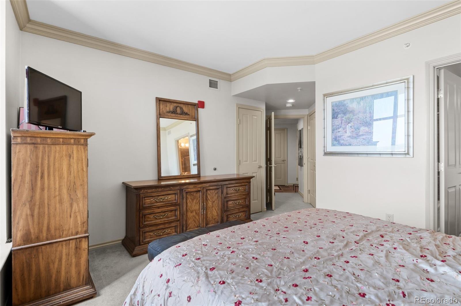 MLS Image #18 for 8100 e union avenue,denver, Colorado