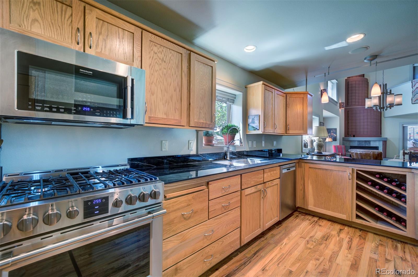 MLS Image #10 for 105  aberdeen bluff ,pueblo, Colorado