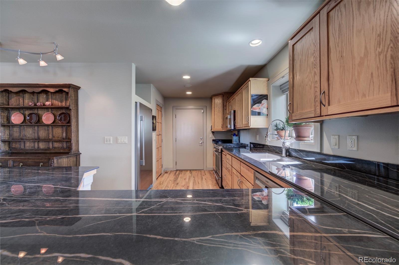 MLS Image #12 for 105  aberdeen bluff ,pueblo, Colorado