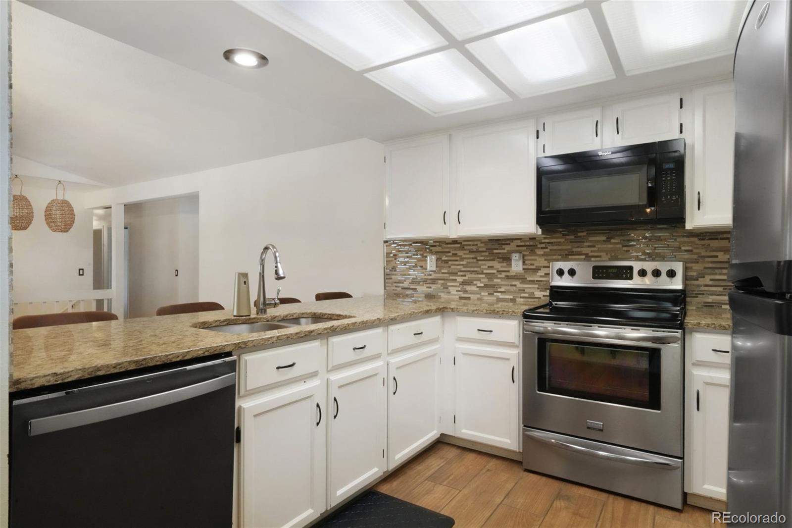 MLS Image #14 for 18714 e utah circle,aurora, Colorado