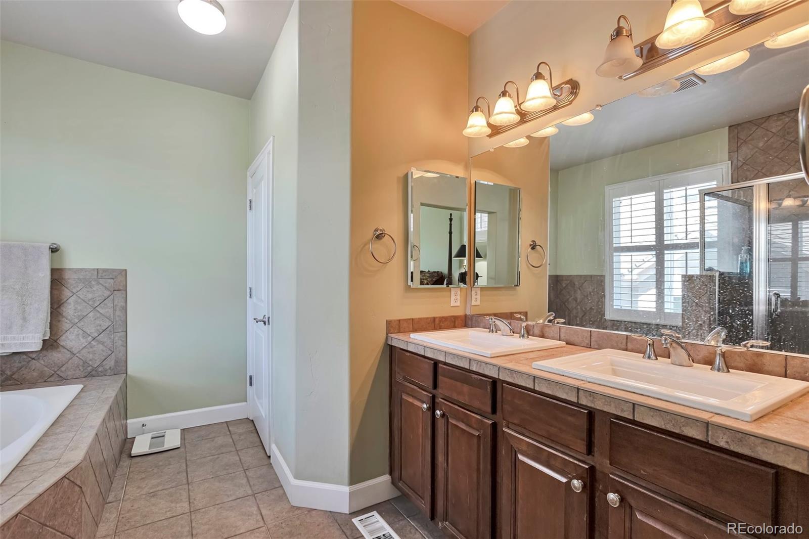 MLS Image #17 for 5426  dtc parkway,greenwood village, Colorado