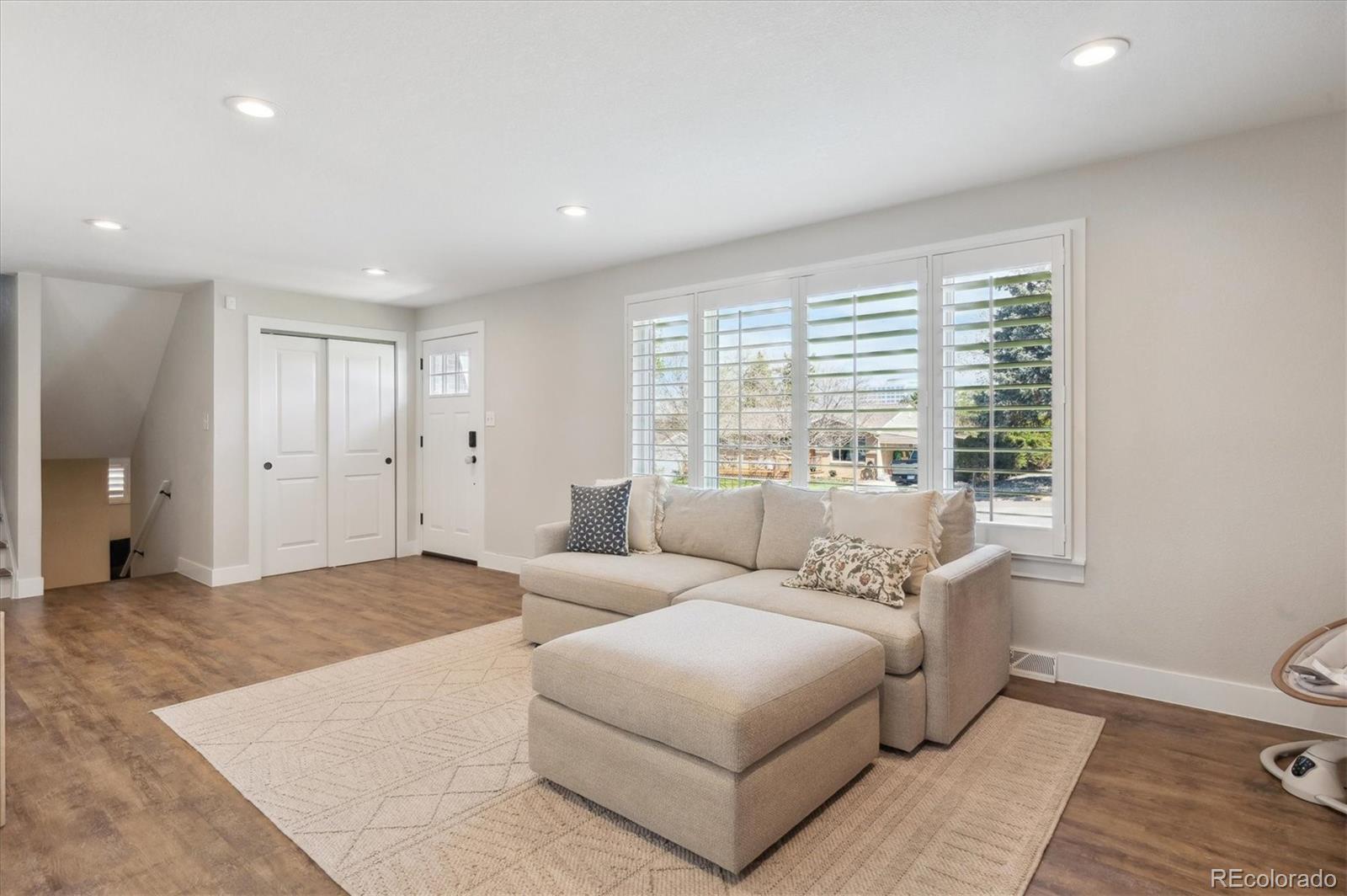 MLS Image #11 for 8242 e briarwood place,centennial, Colorado