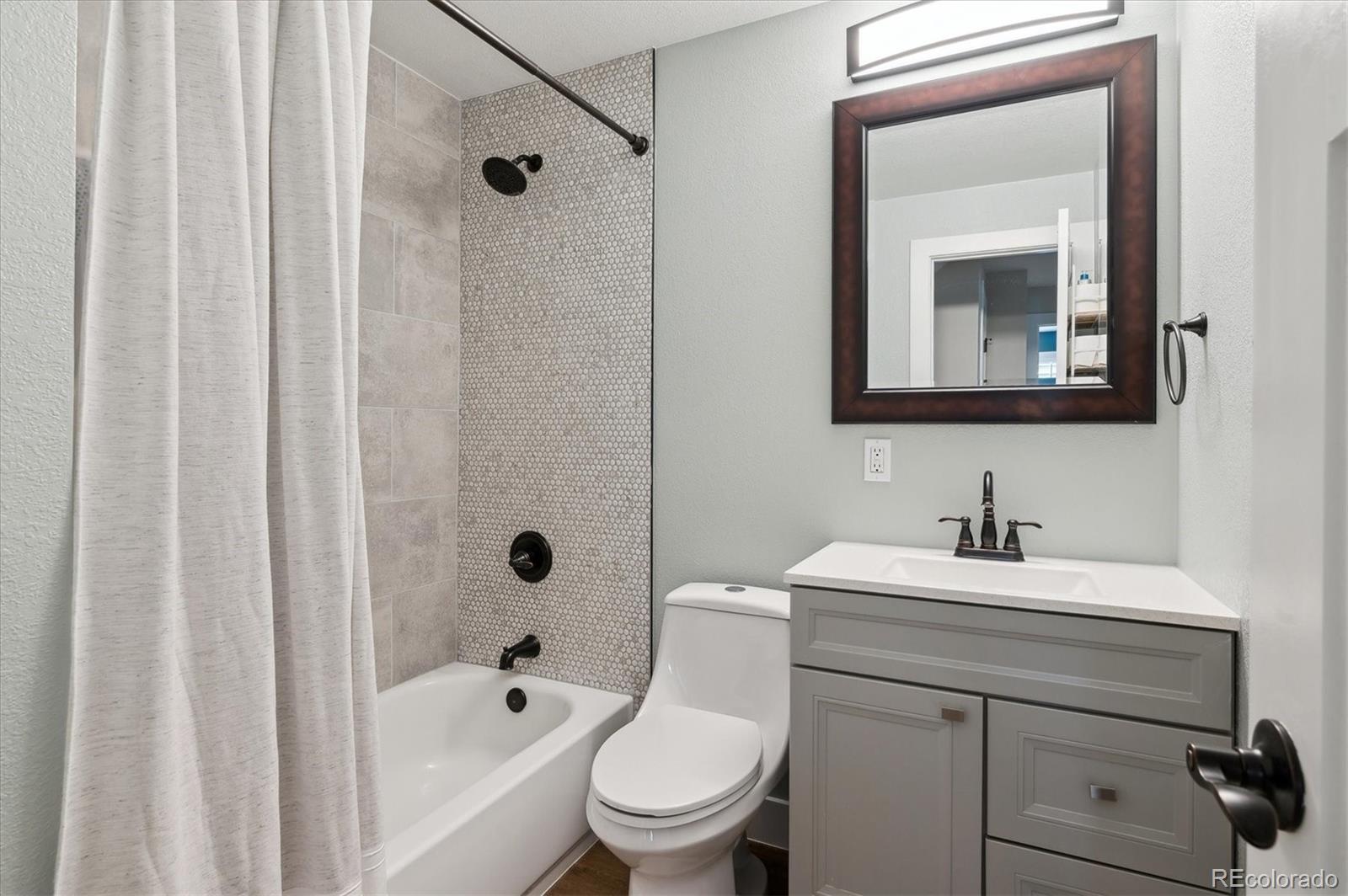 MLS Image #14 for 8242 e briarwood place,centennial, Colorado