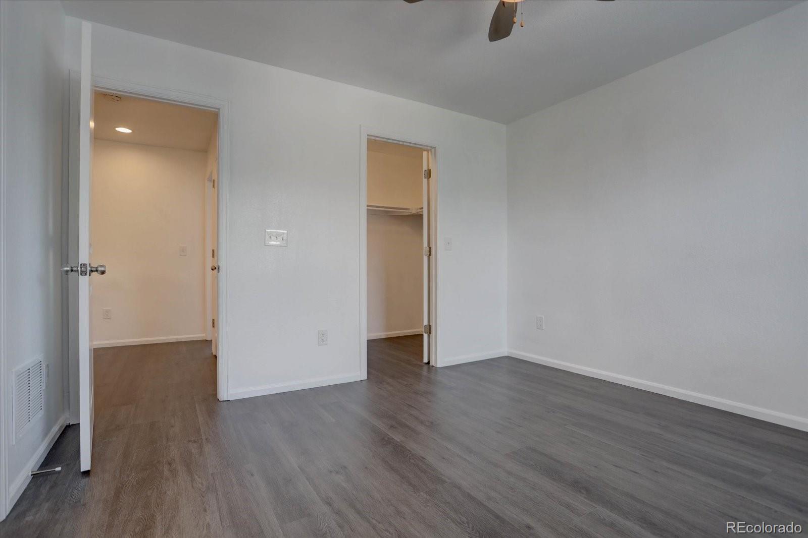MLS Image #15 for 9520  halstead ,lone tree, Colorado