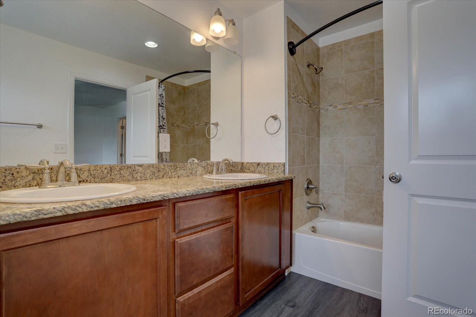 MLS Image #16 for 9520  halstead ,lone tree, Colorado