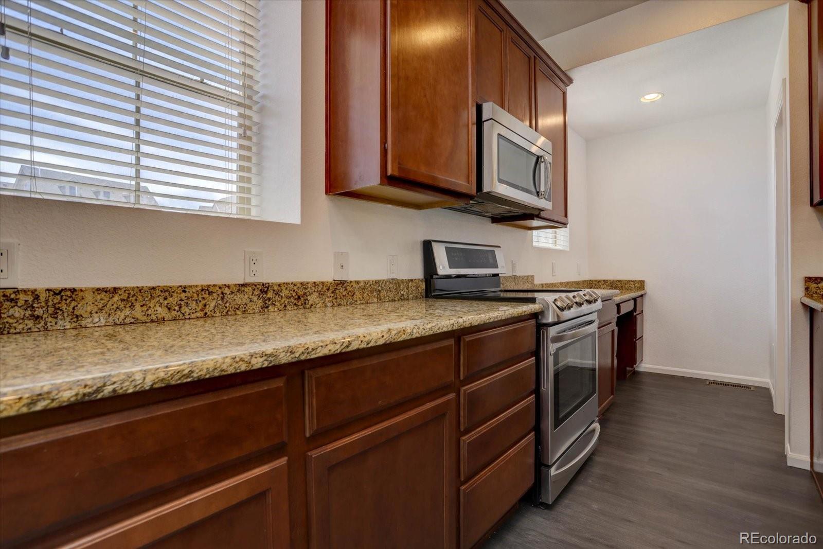 MLS Image #9 for 9520  halstead ,lone tree, Colorado