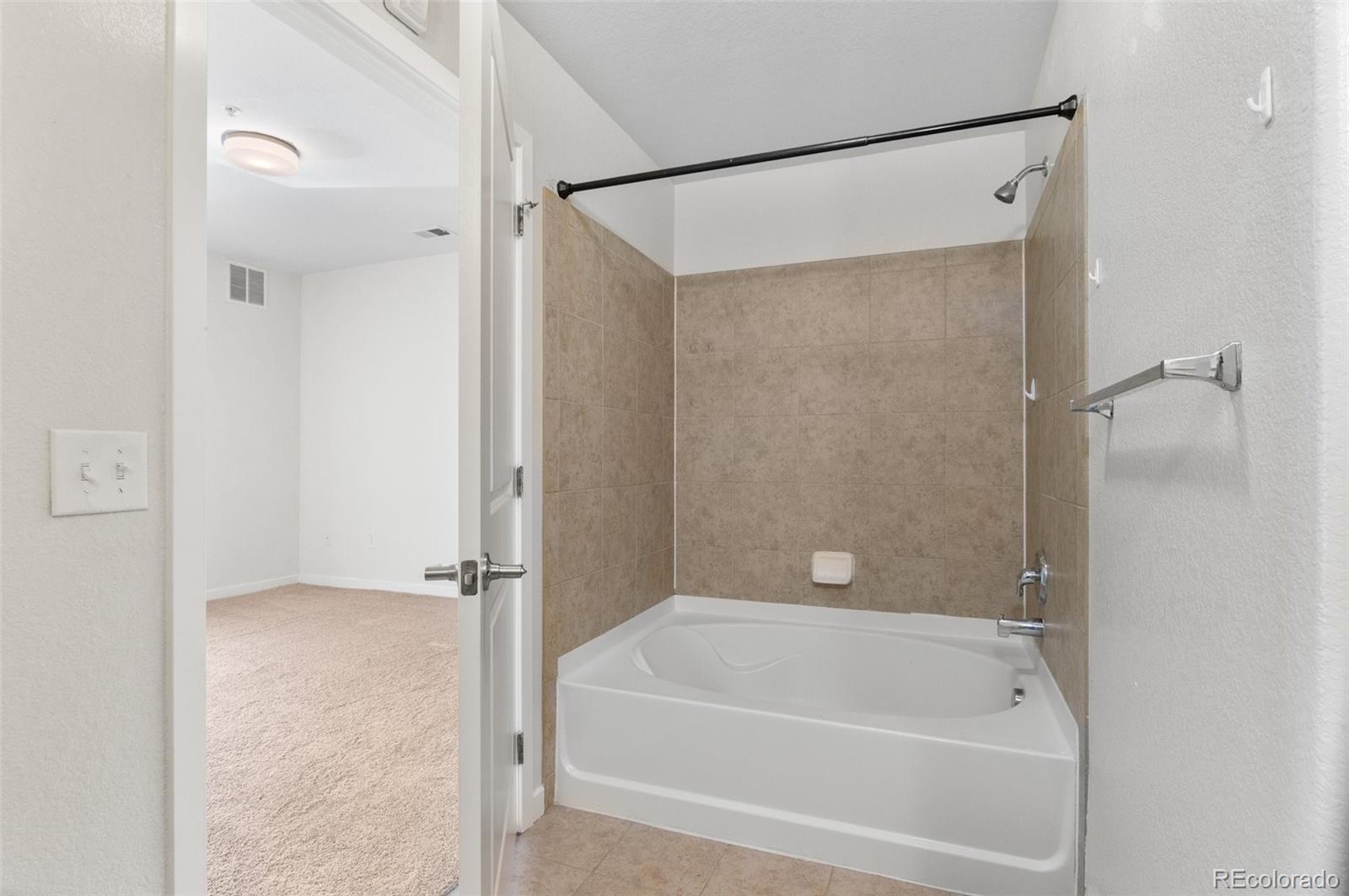 MLS Image #21 for 4100  albion street,denver, Colorado
