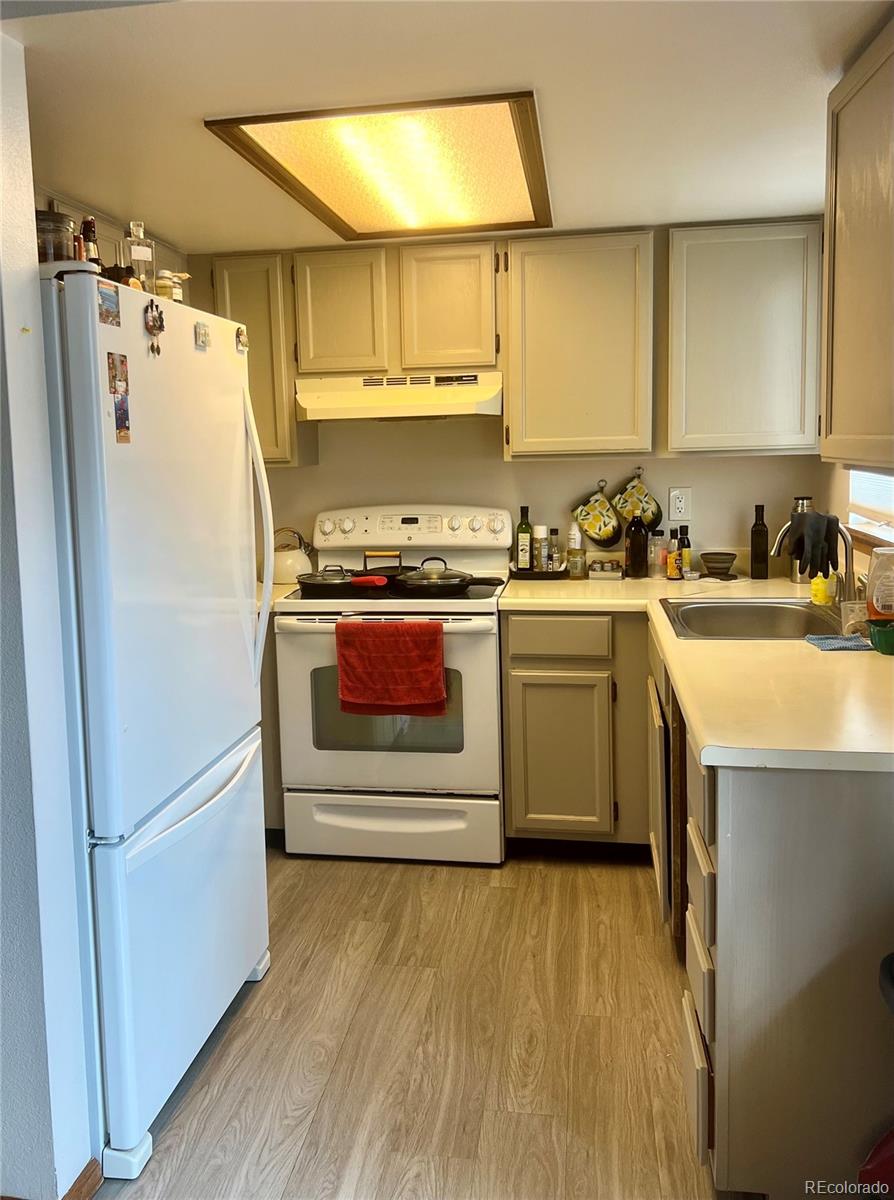 MLS Image #5 for 6836 w 84th circle,arvada, Colorado