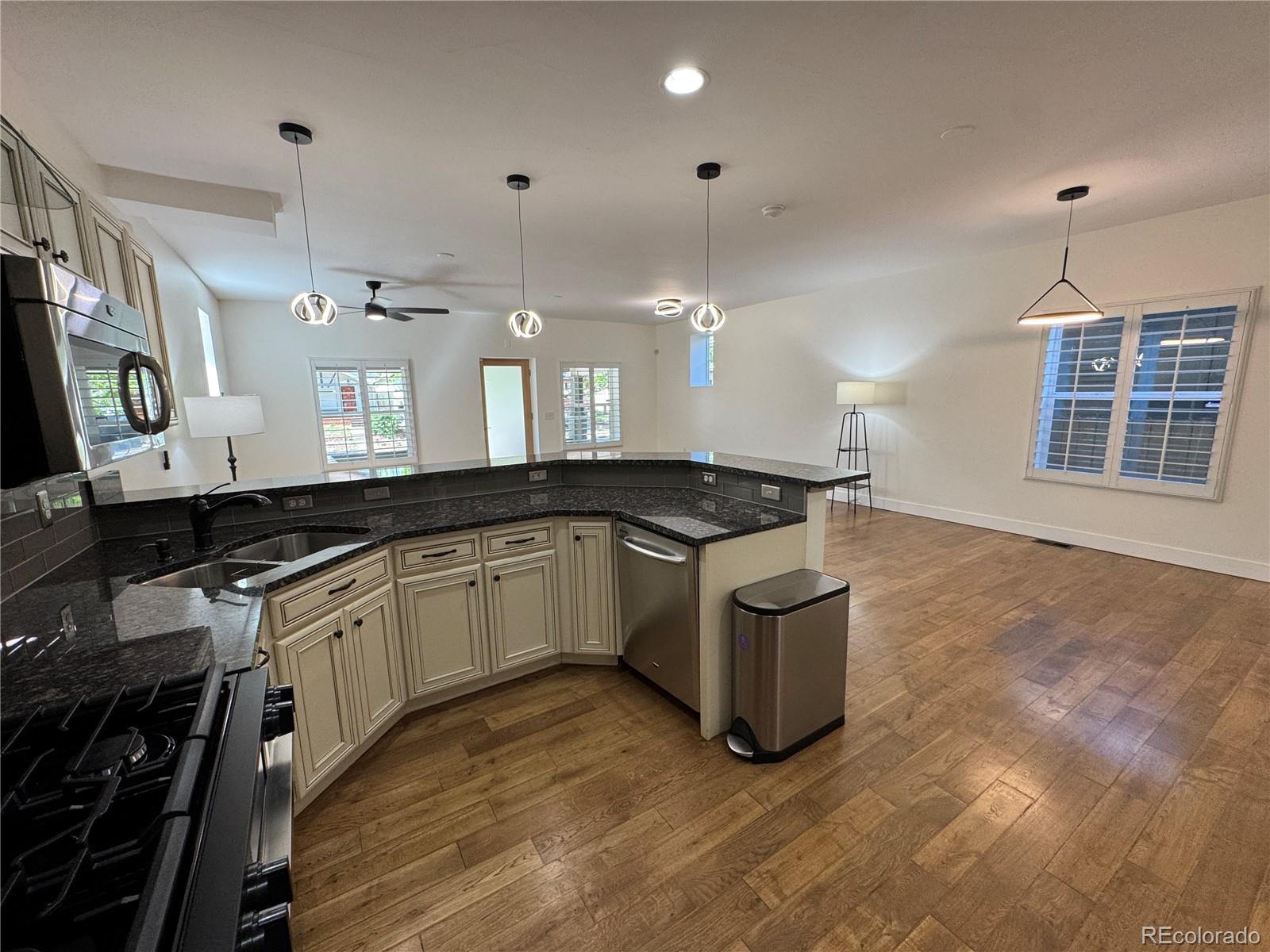 MLS Image #10 for 3440 w 33rd avenue,denver, Colorado