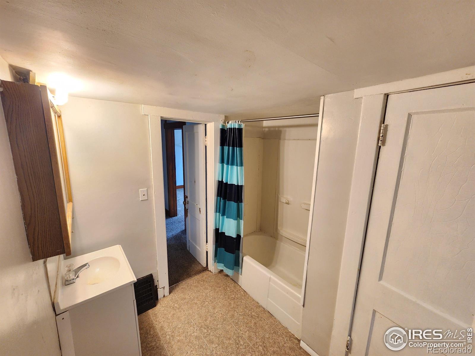 MLS Image #26 for 321 n 4th street,sterling, Colorado