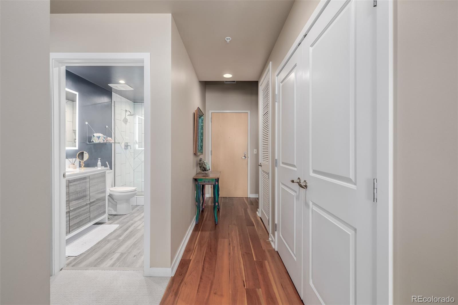 MLS Image #13 for 1700  bassett street 513,denver, Colorado