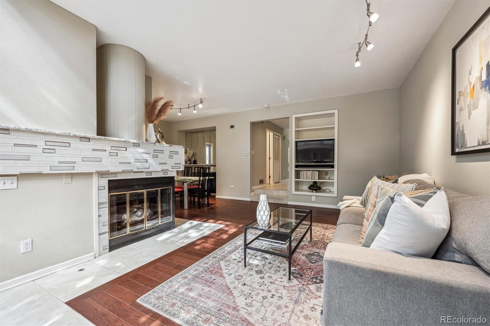 MLS Image #5 for 345  harrison street,denver, Colorado