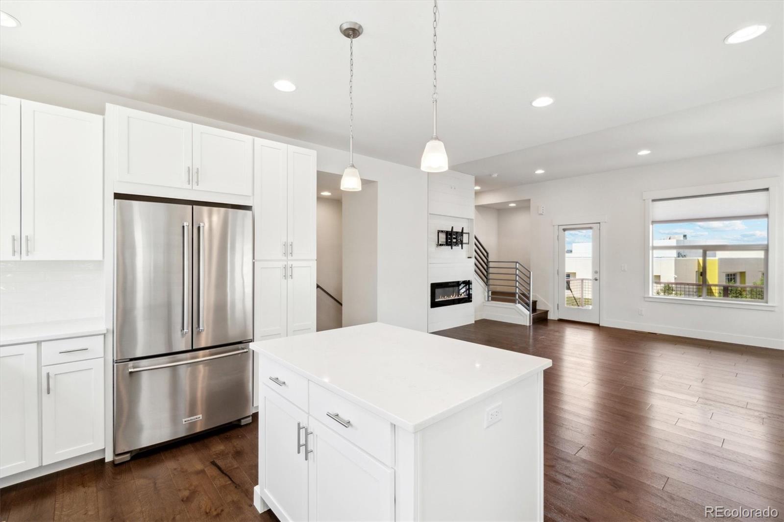 MLS Image #10 for 5682 n galena street,denver, Colorado