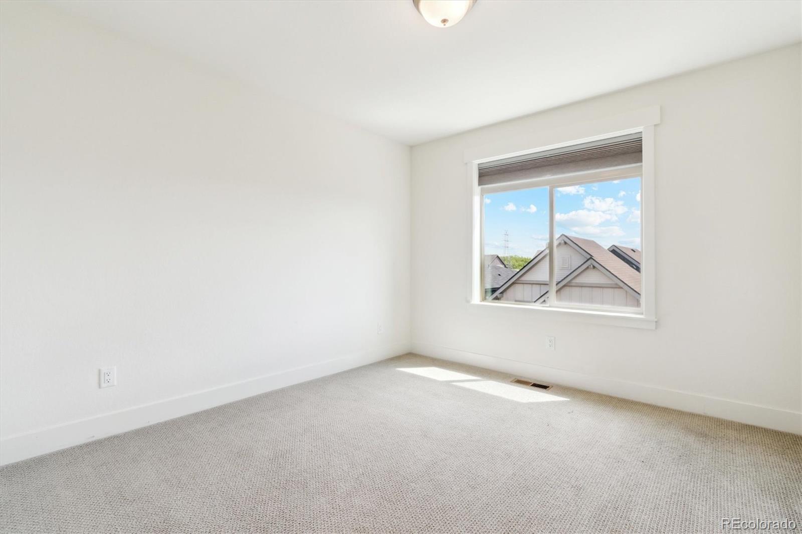 MLS Image #21 for 5682 n galena street,denver, Colorado