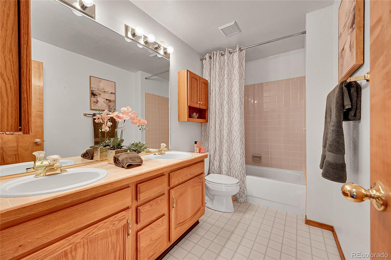 MLS Image #11 for 8320  ashford court,colorado springs, Colorado