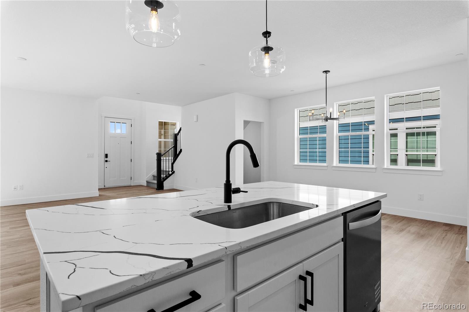 MLS Image #14 for 213  washington street,erie, Colorado