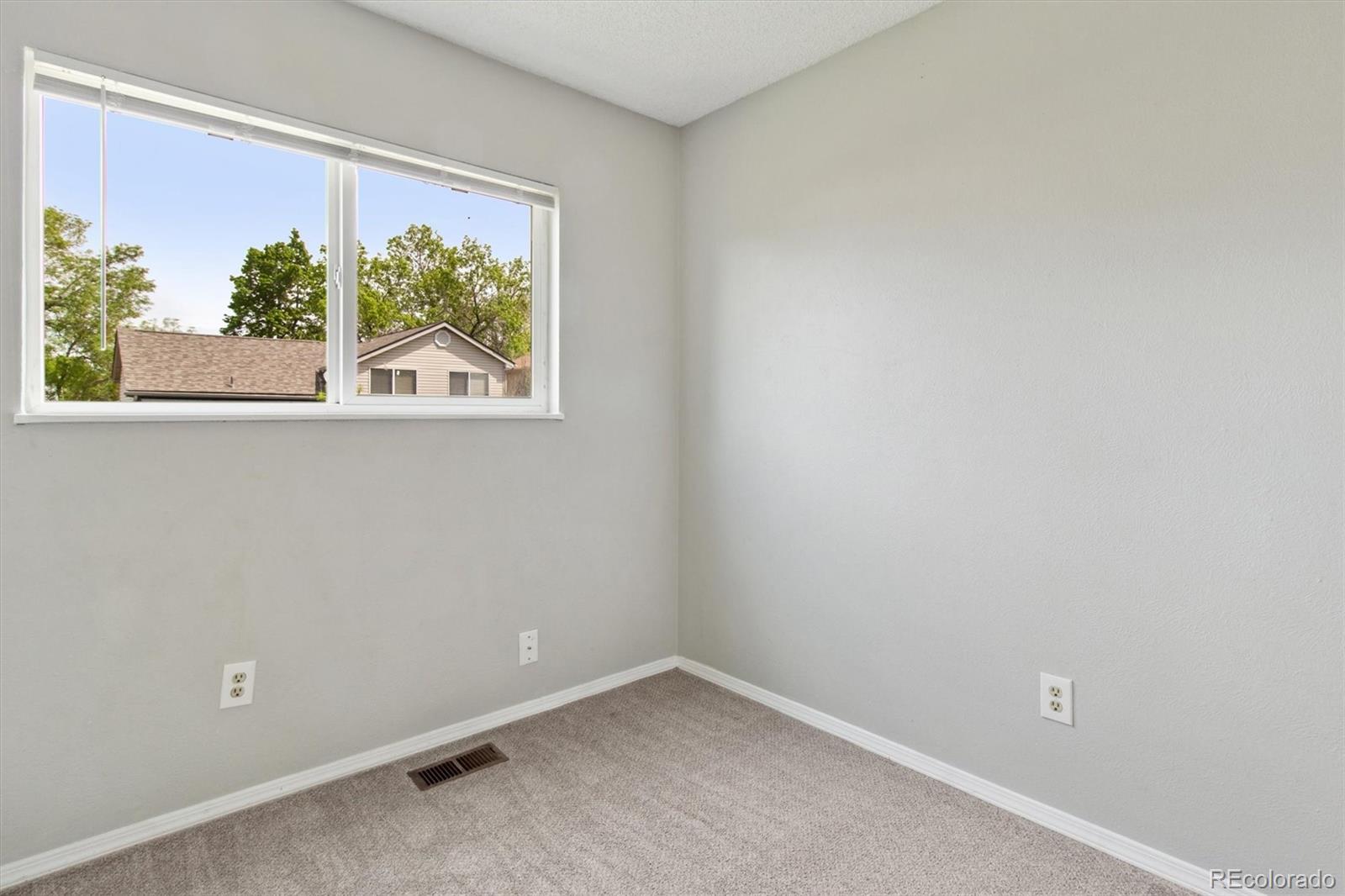 MLS Image #16 for 19053 e 22nd drive,aurora, Colorado