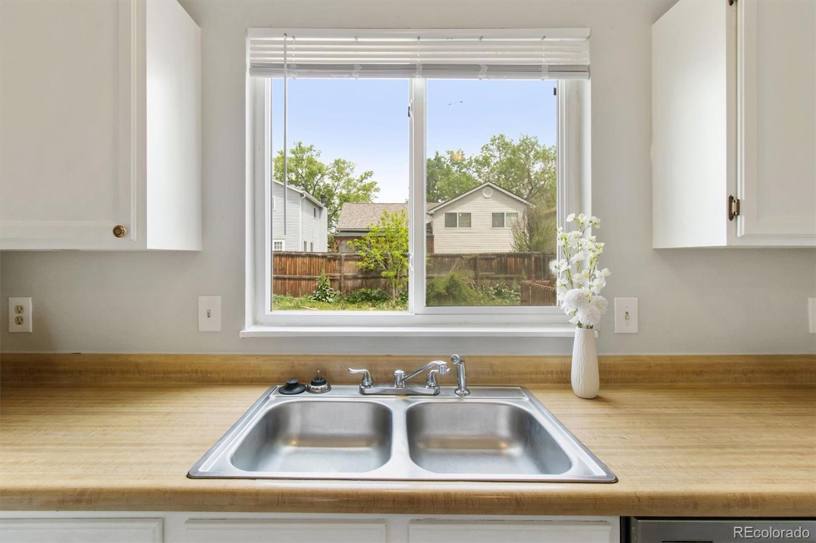 MLS Image #8 for 19053 e 22nd drive,aurora, Colorado