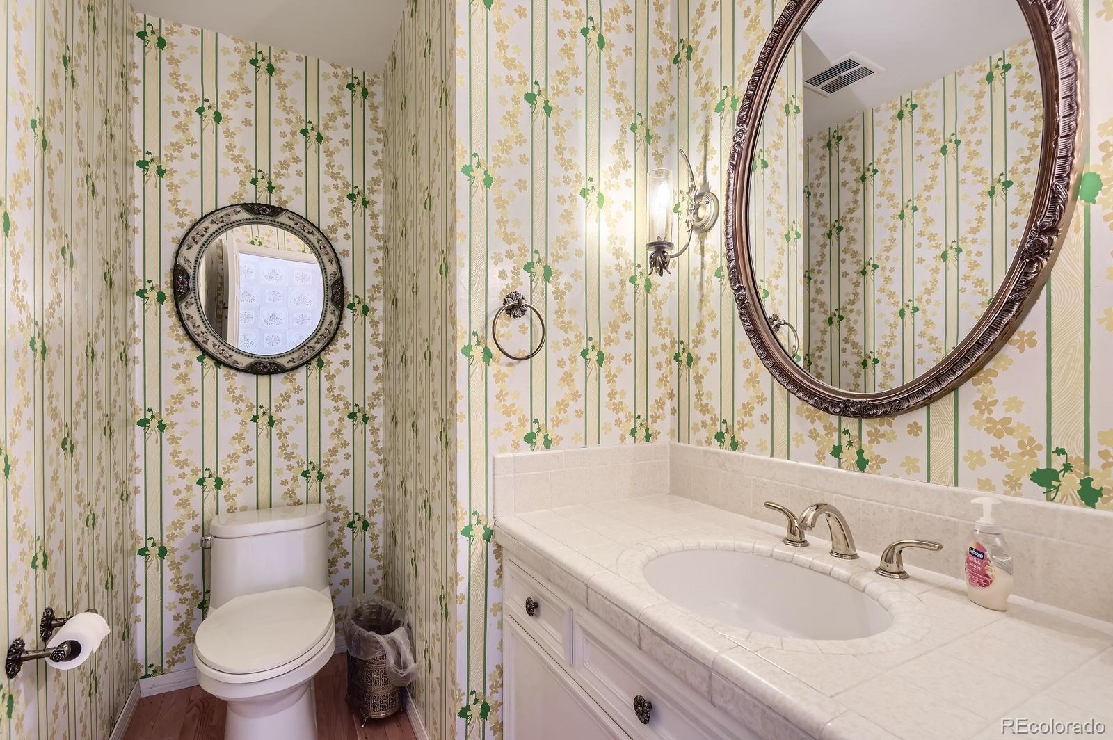 MLS Image #10 for 3825 s peach way,denver, Colorado