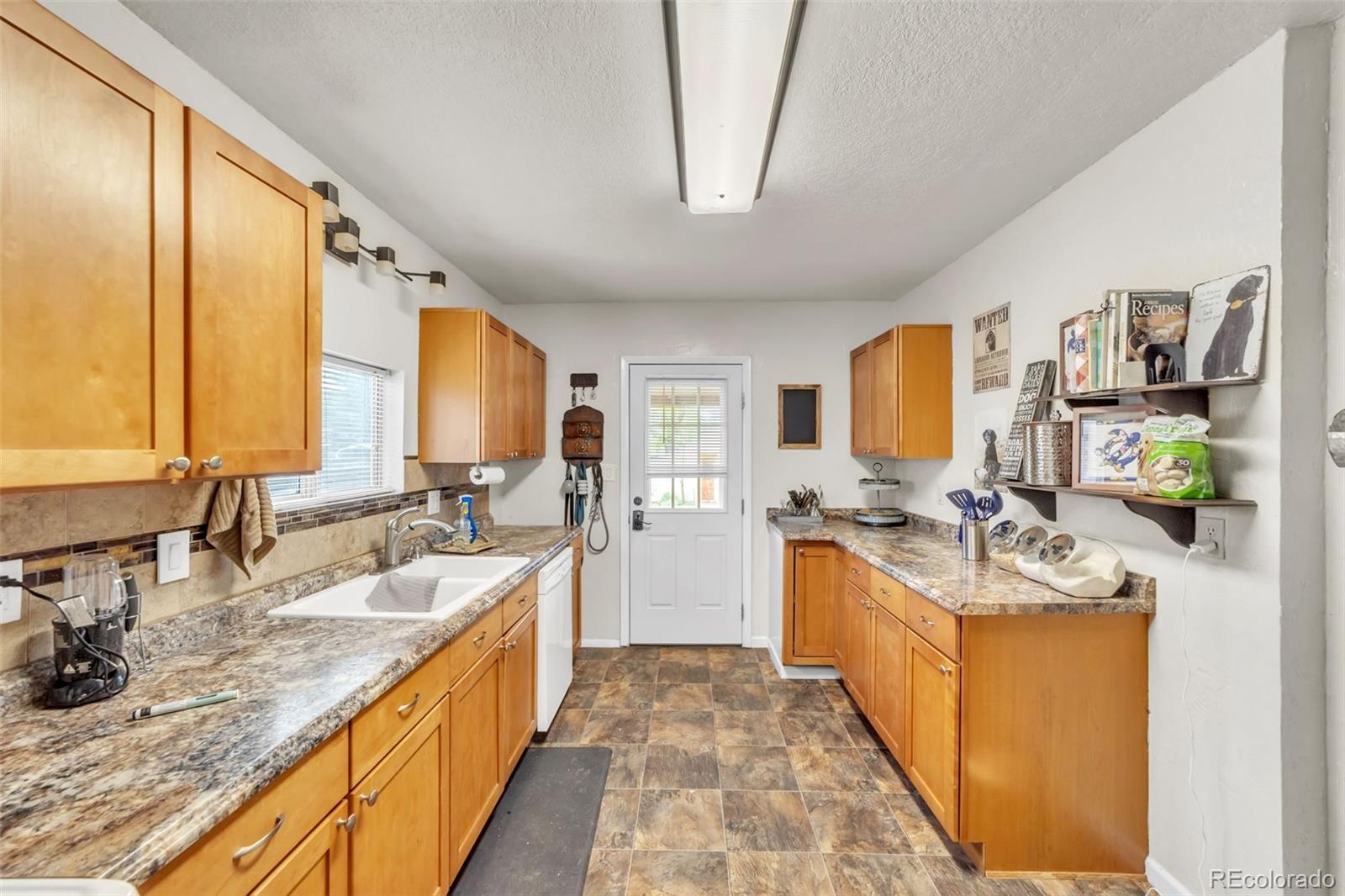 MLS Image #12 for 313 e grant avenue,fowler, Colorado