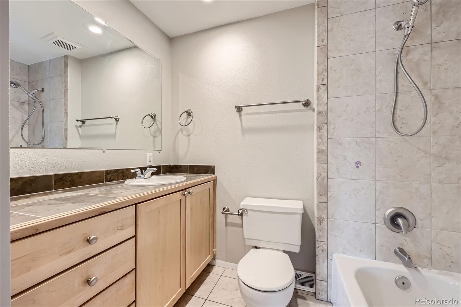 MLS Image #16 for 6727 s race street,centennial, Colorado