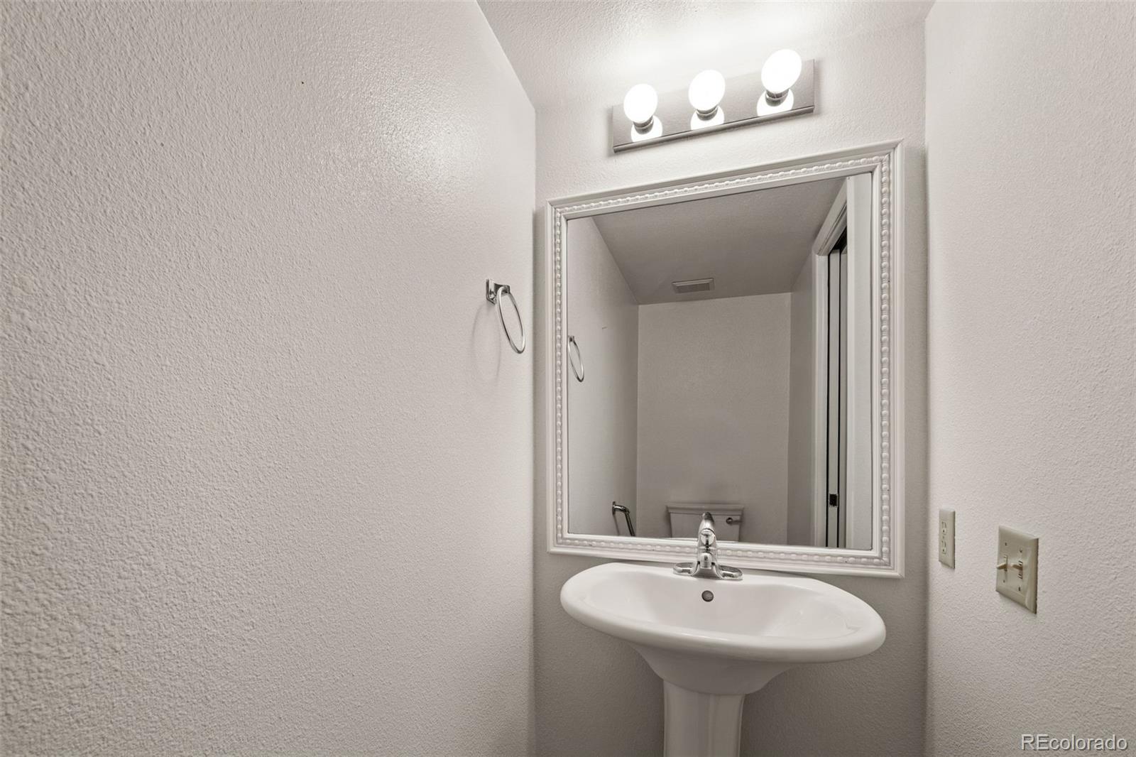 MLS Image #15 for 7761 s curtice drive,littleton, Colorado