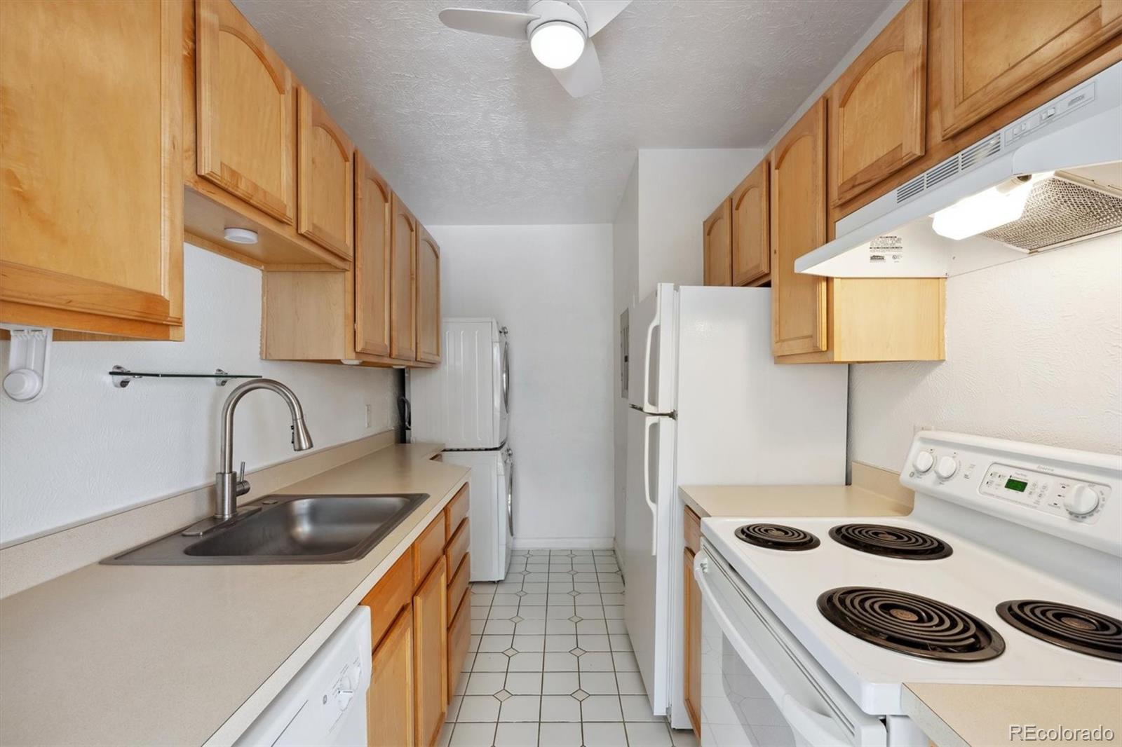 MLS Image #11 for 1130 n pennsylvania street,denver, Colorado