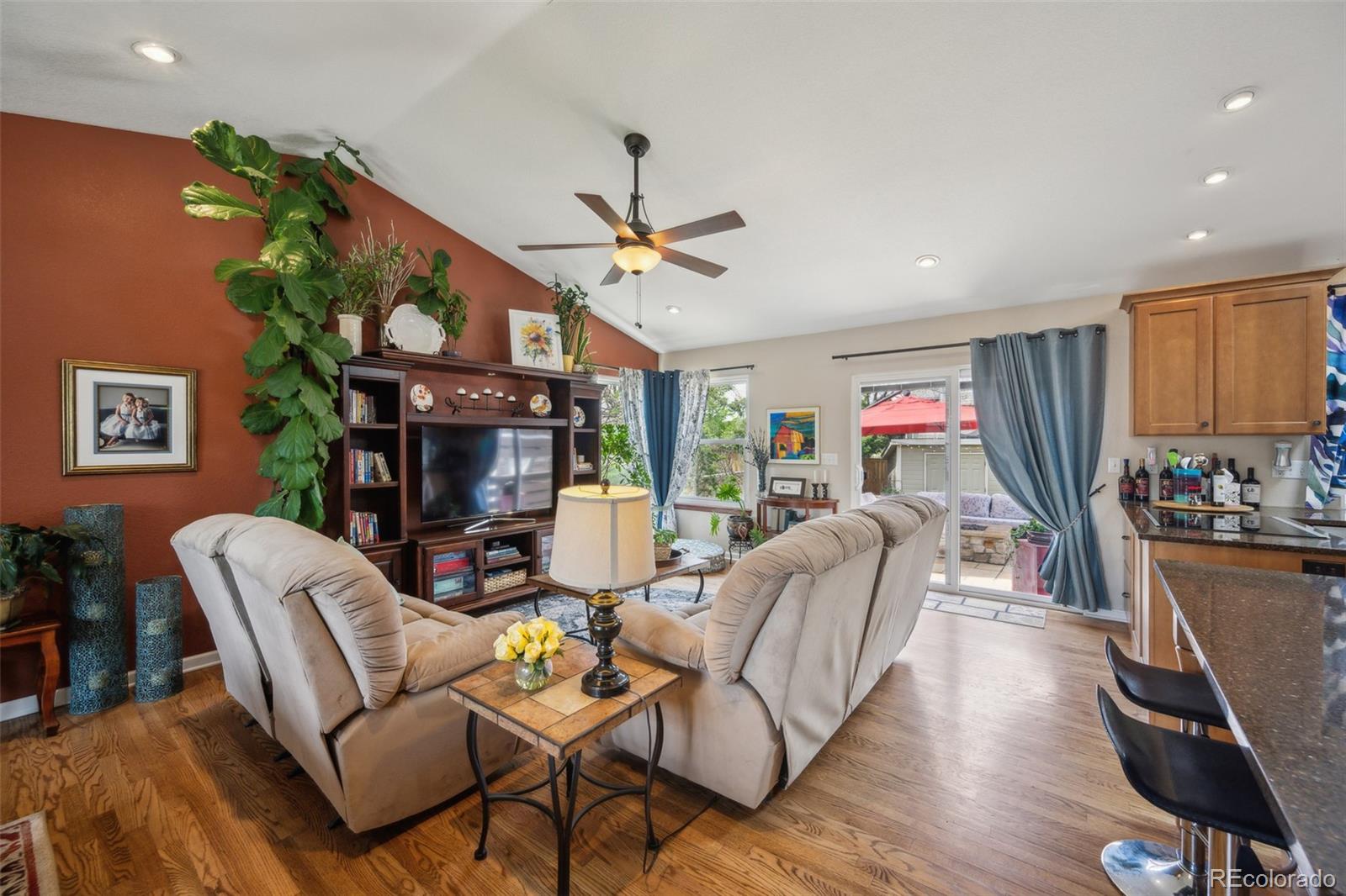 MLS Image #4 for 9361  crestmore way,littleton, Colorado