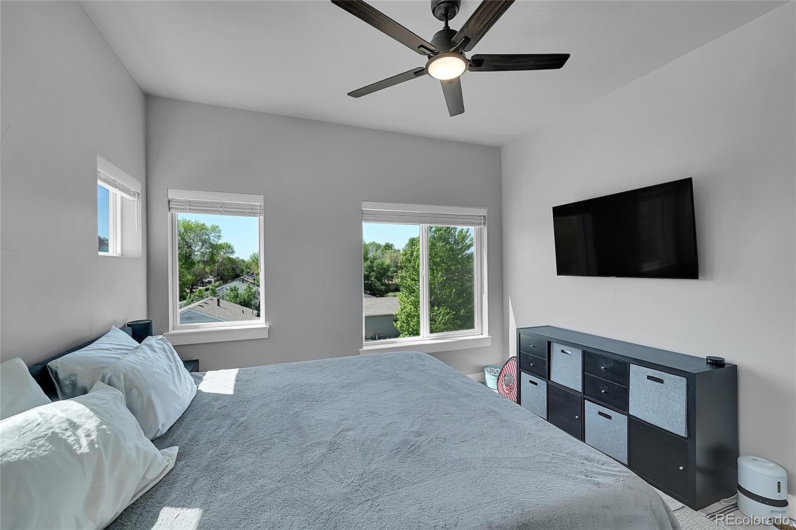 MLS Image #11 for 7035 e 38th avenue,denver, Colorado