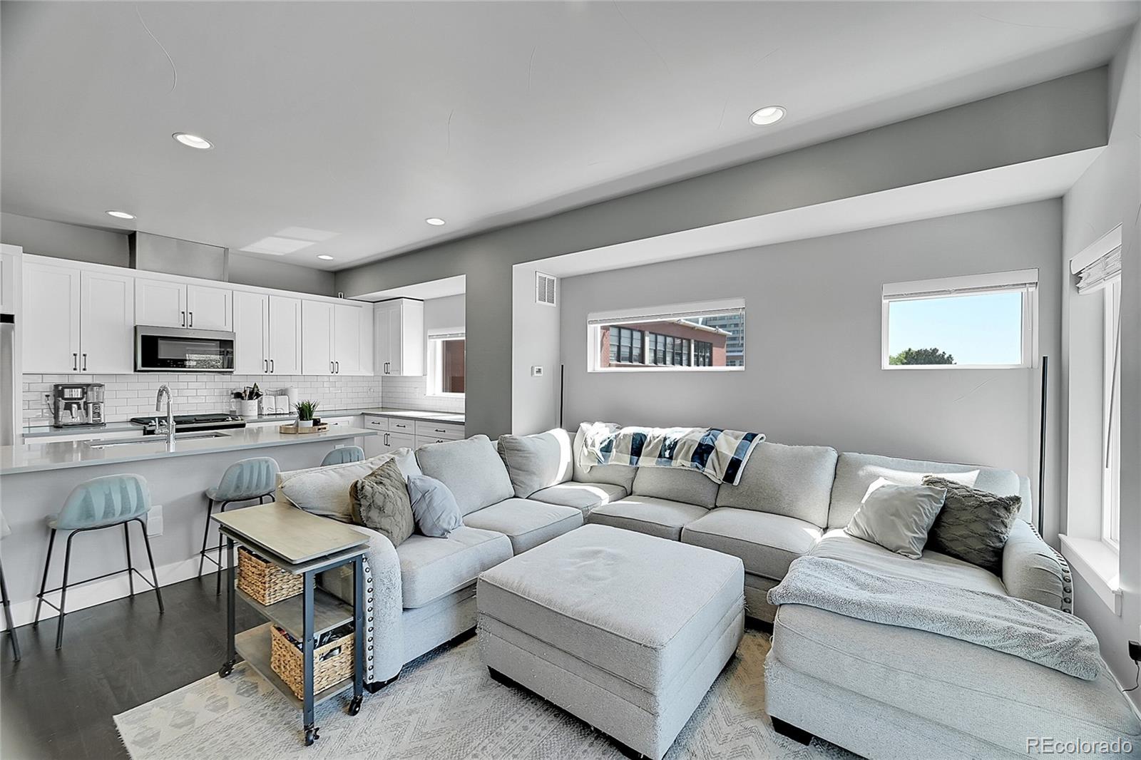 MLS Image #4 for 7035 e 38th avenue,denver, Colorado