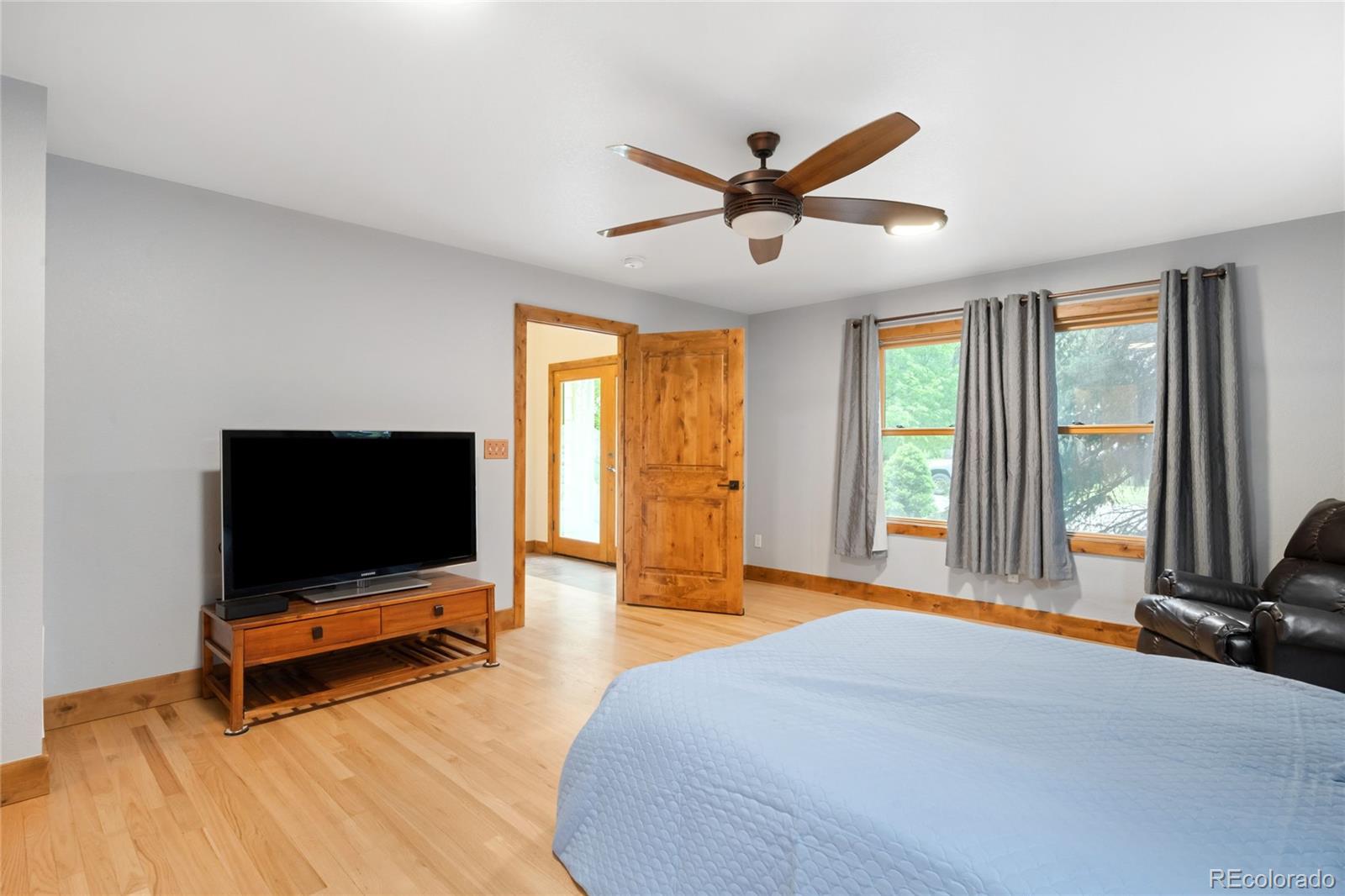 MLS Image #16 for 4398 w lake circle,littleton, Colorado