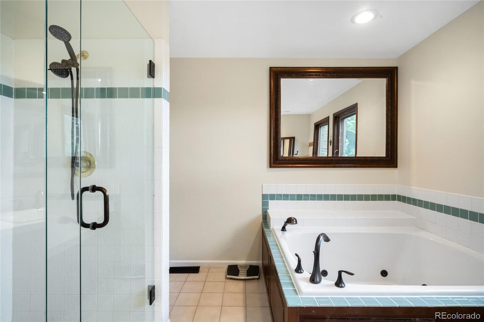 MLS Image #23 for 4398 w lake circle,littleton, Colorado