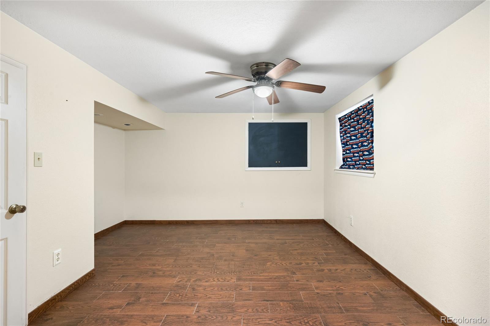 MLS Image #37 for 4398 w lake circle,littleton, Colorado