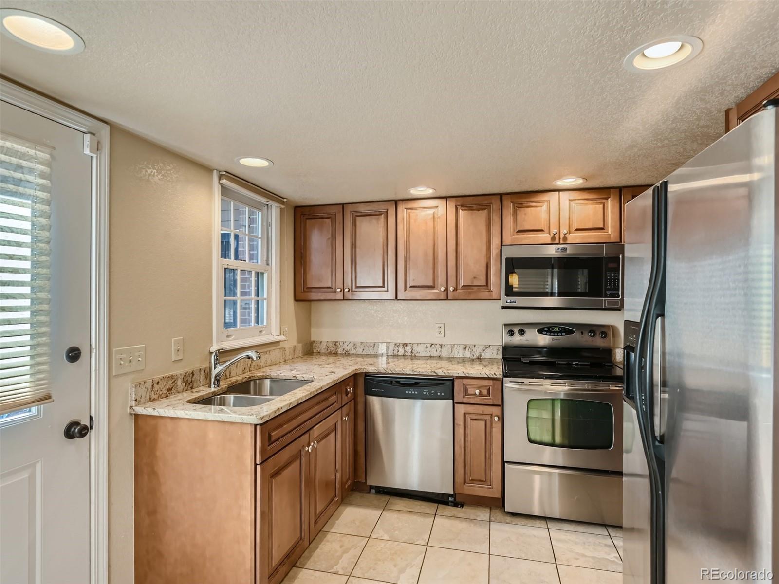 MLS Image #11 for 3540 e 5th avenue,denver, Colorado