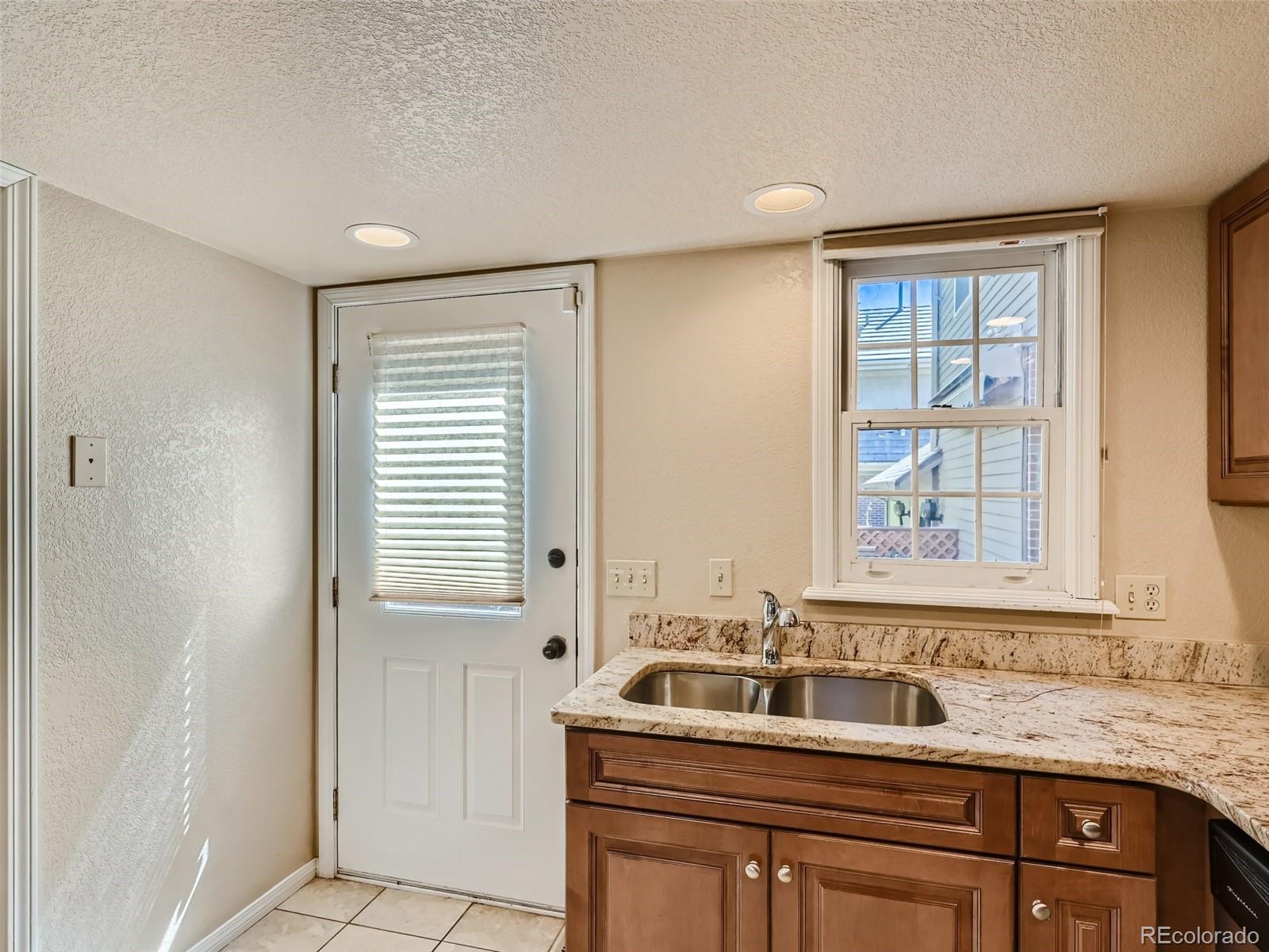 MLS Image #13 for 3540 e 5th avenue,denver, Colorado