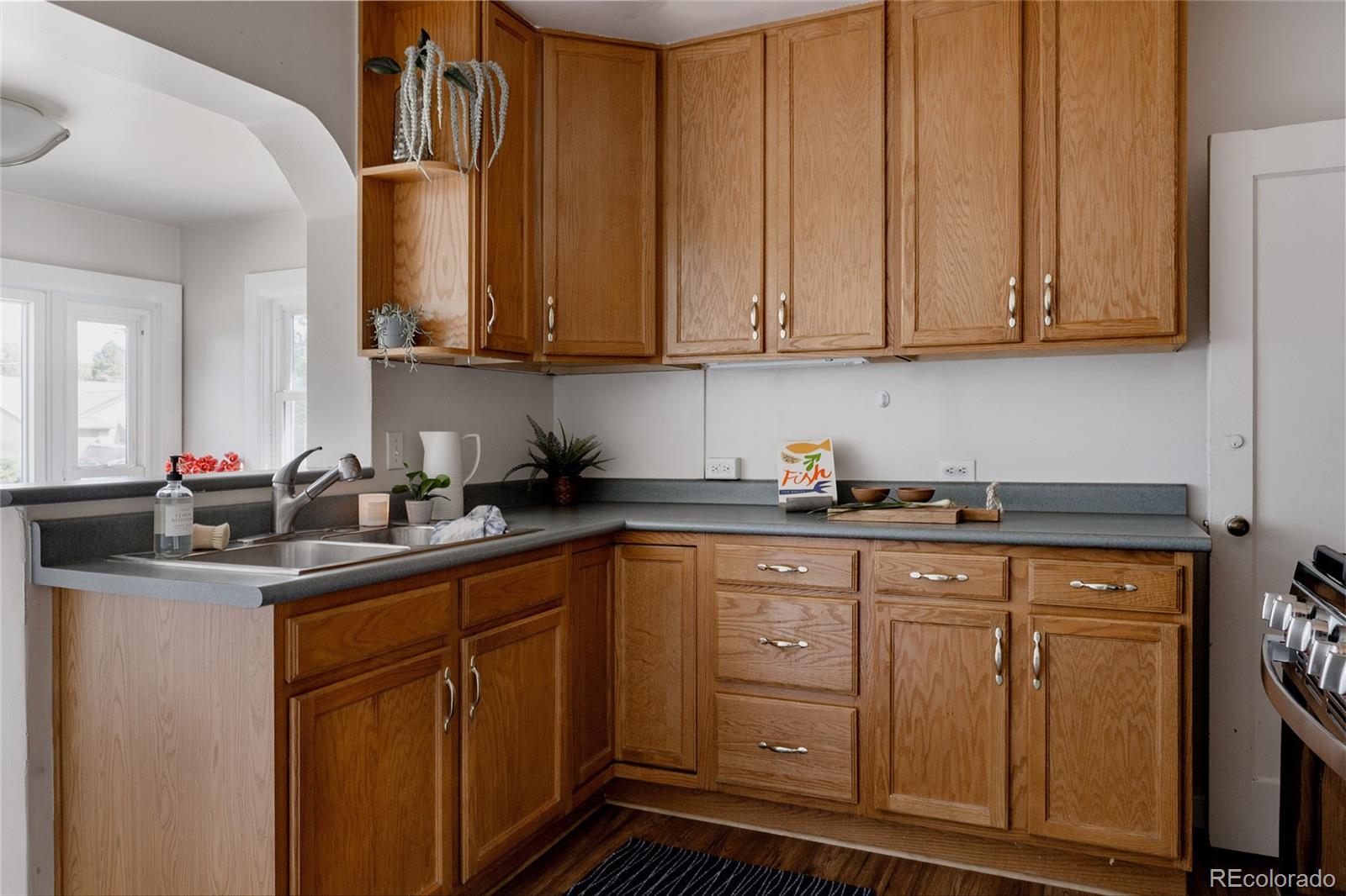 MLS Image #12 for 3055  clermont street,denver, Colorado