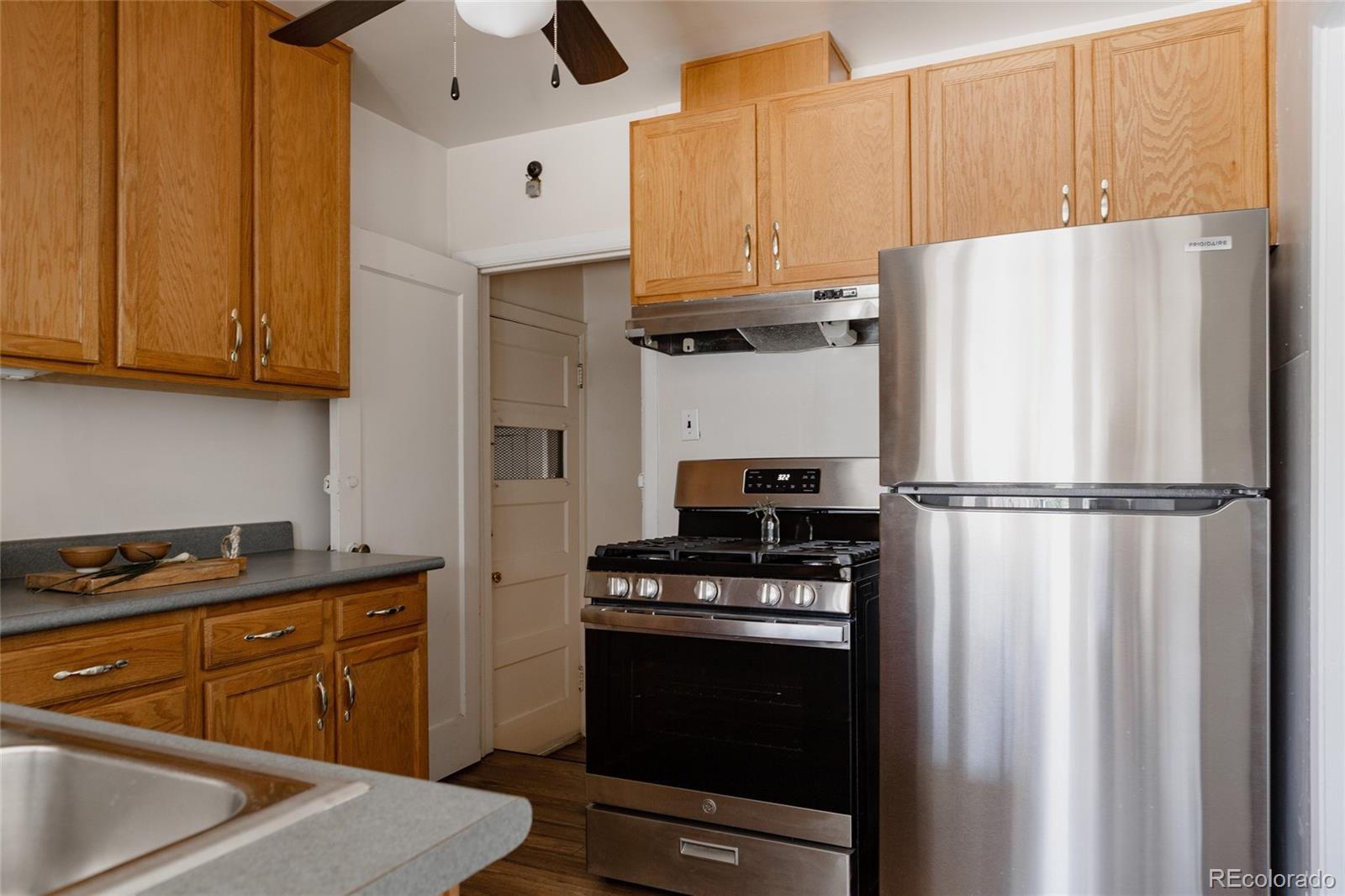 MLS Image #38 for 3055  clermont street,denver, Colorado